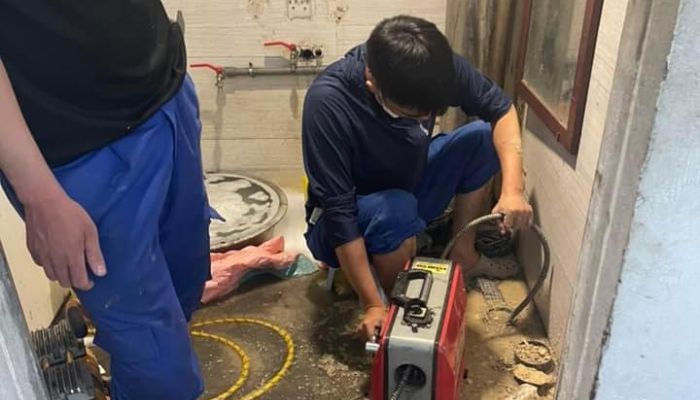 Thông Cống NGhẹt Quận 10 tphcm