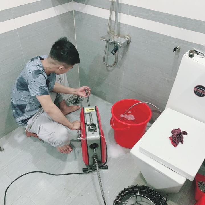 Thông Tắc Cống Tại Sông Công