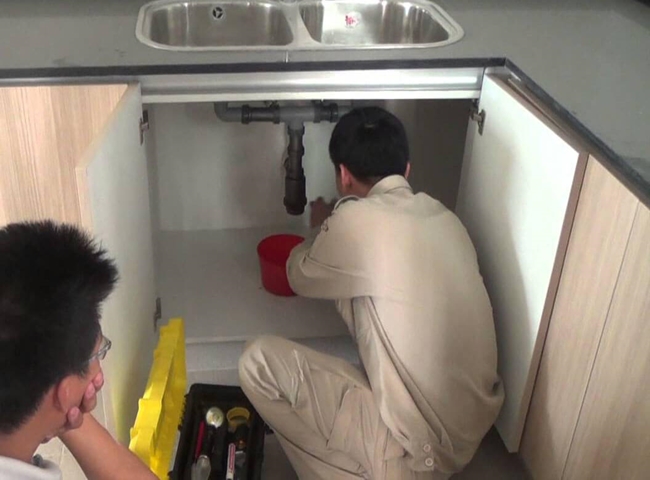 thông tắc chậu rửa bát