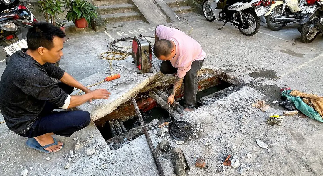dịch vụ xử lý mùi hôi cống thoát nước uy tín giá rẻ