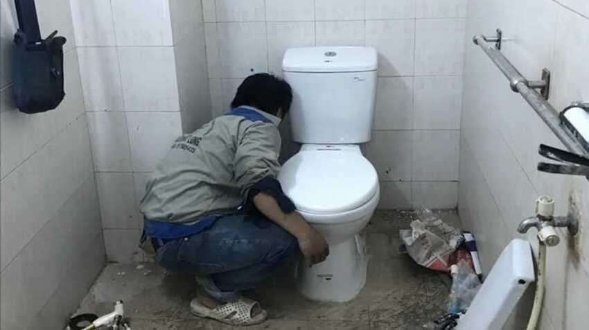 Thông Bồn Cầu Nghẹt Quận 11 Giá Rẻ