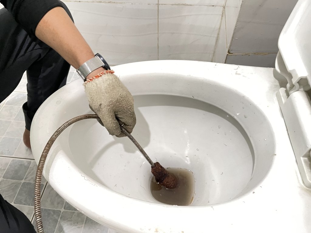 gọi thợ thông tắc bồn cầu tại bắc từ liêm gần đây