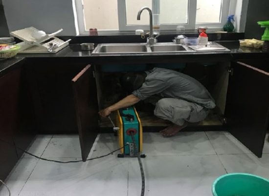 Thông tắc cống tại phường Nghĩa Đô