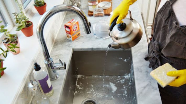 khử mùi hôi chậu rửa bát