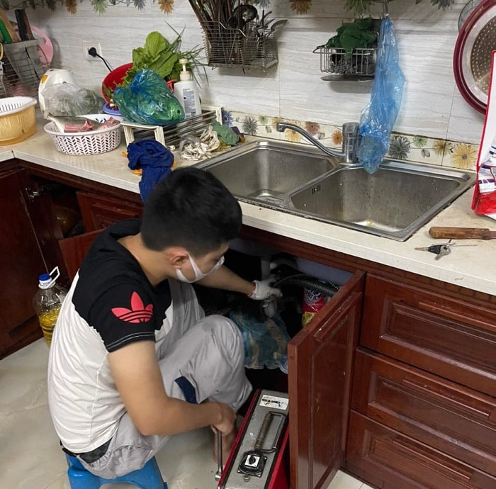 Đội ngũ thợ thông bồn rửa chén Thuận An phủ sóng mọi phường