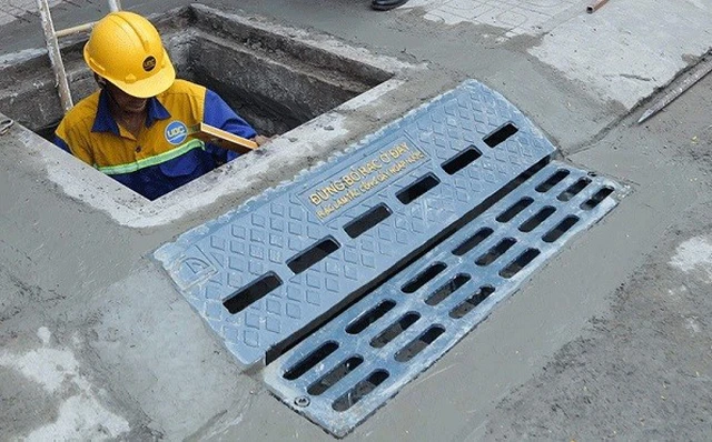 cống nghẹt Có mùi hôi